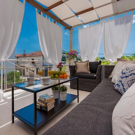 Superior Stunning Apartment Gravosa With A Free Parking Dubrovnik Exterior foto